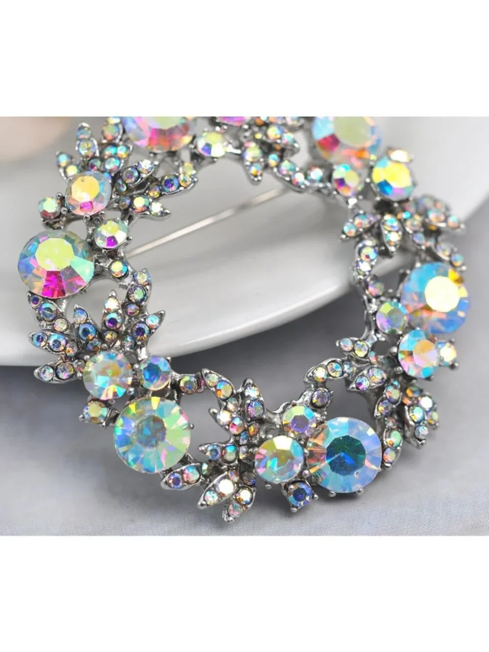Elegant Crystal Rhinestone Flower Wreath Brooch Pin for Weddings & Holidays
